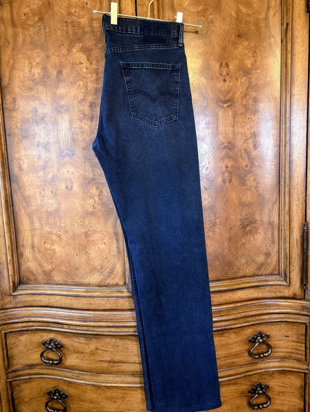 Levis (34X32) Dark Blue Jeans